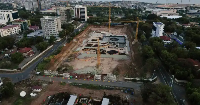 cantiere della mega cattedrale nel centro di accra 