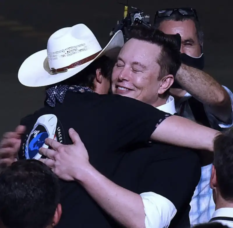 elon e kimbal musk      