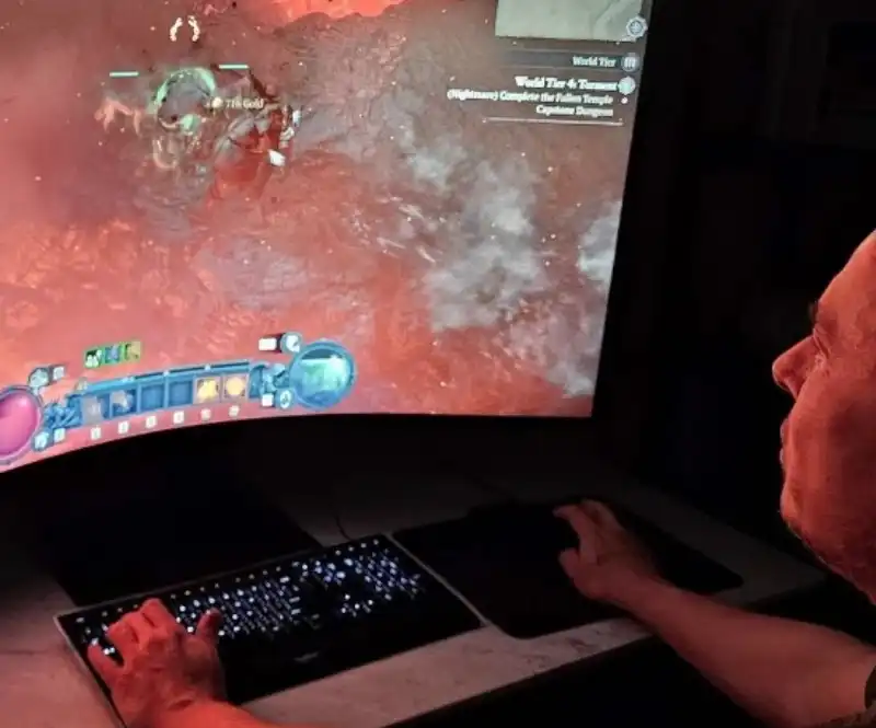 elon musk gioca a diablo iv 