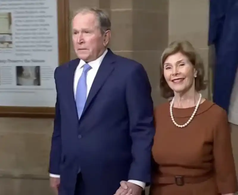 GEORGE W E LAURA BUSH ALL INAUGURATION DAY 