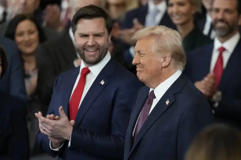 jd vance e donald trump   foto lapresse   