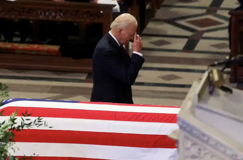 JOE BIDEN AL FUNERALE DI JIMMY CARTER