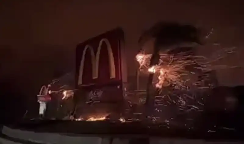 mcdonalds in fiamme   los angeles california 