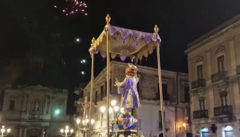 processione di gesu bambino a  paterno 5