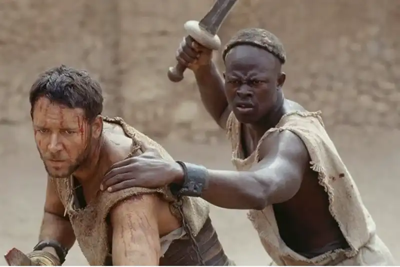 russell crowe Djimon Hounsou 