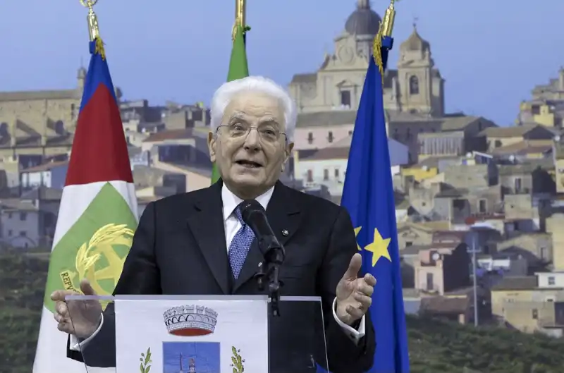  sergio mattarella a militello in val di catania    