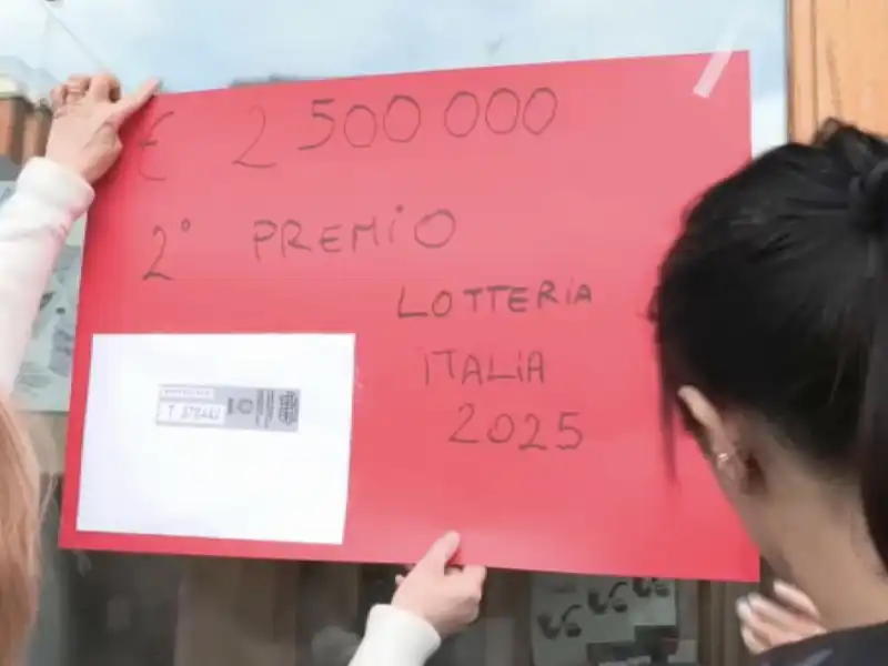 tabaccheria a pesaro dove sono stati vinti due premi della lotteria italia   3