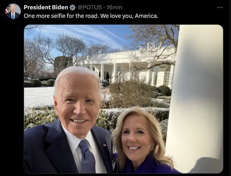 ULTIMO SELFIE DI JOE E JILL BIDEN DALLA CASA BIANCA 