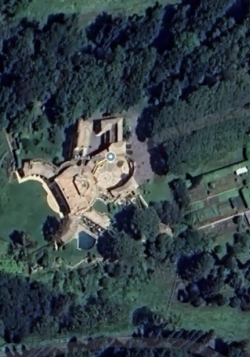 villa di Maria Sole Agnelli a torrimpietra