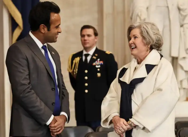 VIVEK RAMASWAMY CON SUSIE WILES ALL INAUGURATION DAY