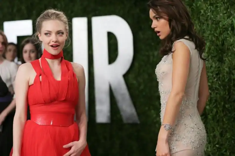 AMANDA SEYFRIED AND SAMANTHA BARKS 