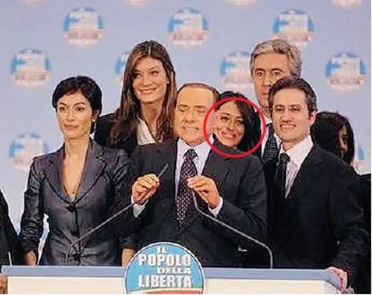 ANTONIA RUGGIERO AL COMIZIO DI BERLUSCONI jpeg