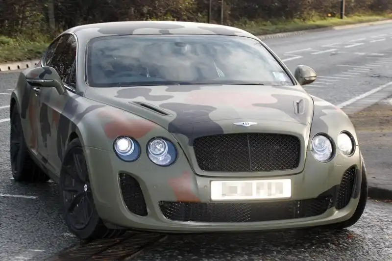 LA BENTLEY DI MARIO BALOTELLI 