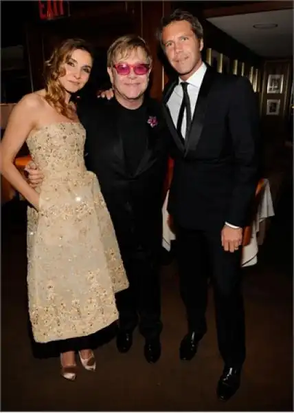 ELTON JOHN TRA CLOTILDE COURAU ED EMANUELE FILIBERTO DI SAVOIA 