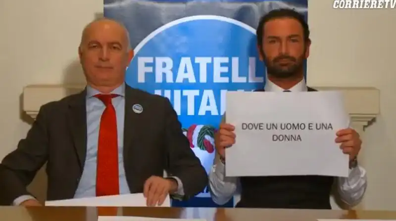 FRATELLI DITALIA VIDEO PARODIA NON VOTARE CON IL CULO 