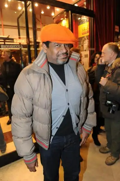 Luis Guzman 