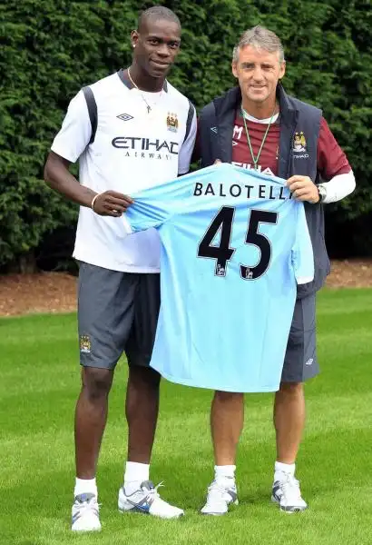 MARIO BALOTELLI E ROBERTO MANCINI 