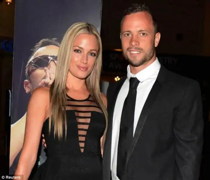 REEVA E PISTORIUS 