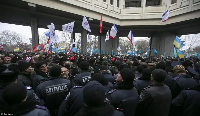 OCCUPATO IL PARLAMENTO DELLA CRIMEA 