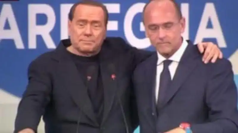 BERLUSCONI E CAPPELLACCI