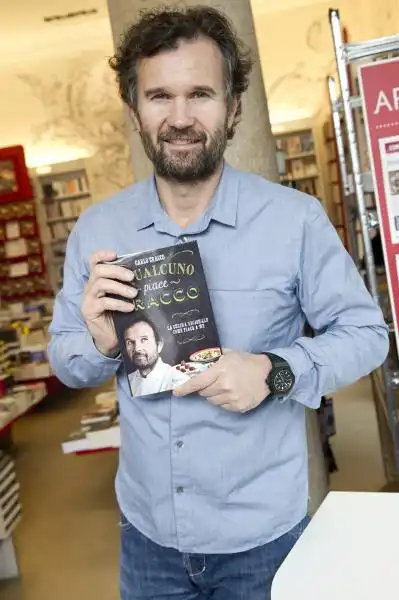 CARLO CRACCO PRESENTA IL SUO LIBRO NELLA LIBRERIA ARION A ROMA 