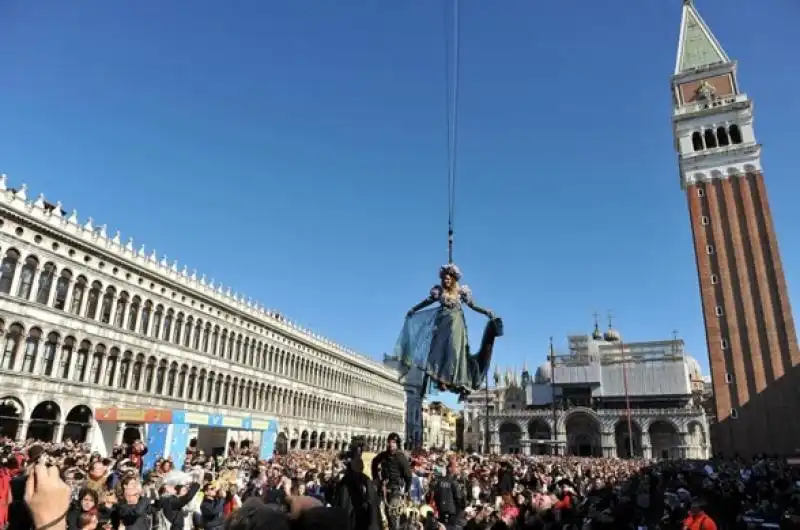 CARNEVALE DI VENEZIA FOTO LAPRESSE 