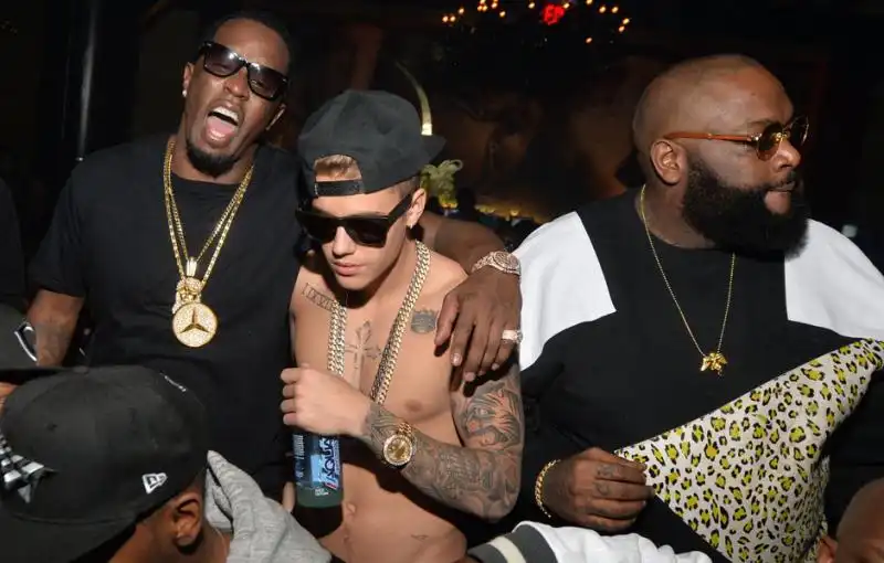 JUSTIN BIEBER AD ATLANTA CON PUFF DADDY 