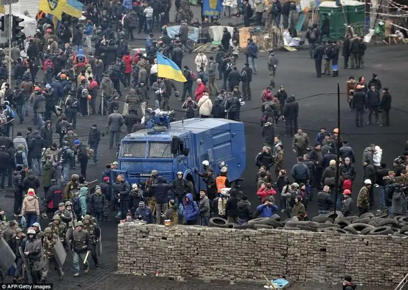 kiev, manifestanti anti governativi