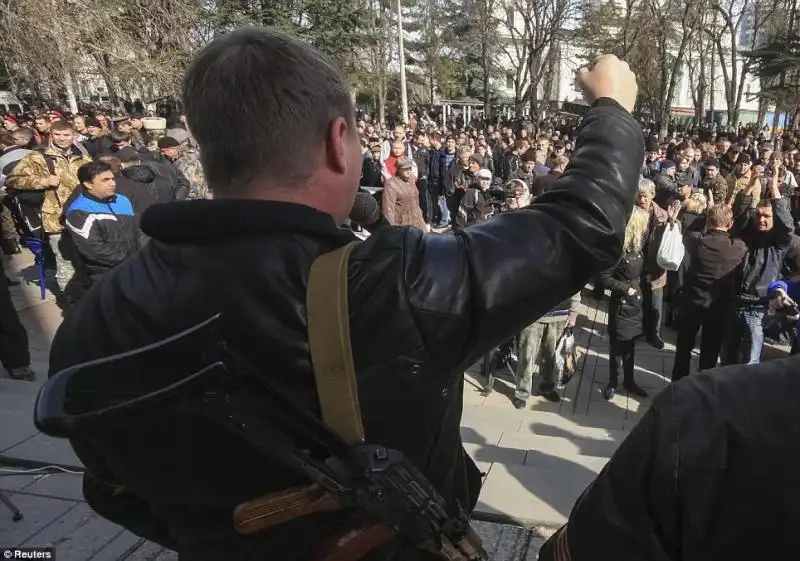 Manifestazione pro Russia a Simferopol 