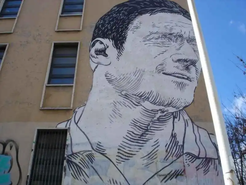 IL MURALES GIGANTE DI FRANCESCO TOTTI jpeg