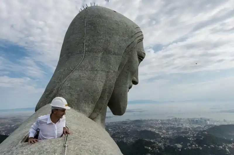 DAL PINO IN VETTA AL CORCOVADO 