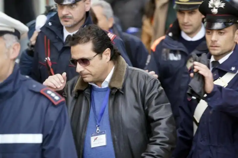 SCHETTINO TORNA SULLA COSTA CONCORDIA FOTO LAPRESSE 