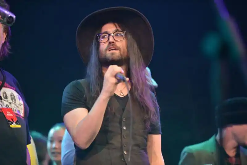 SEAN LENNON 