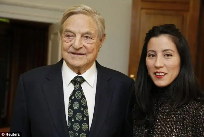 Soros ha intestato la casa di Manhattan a Tamiko 