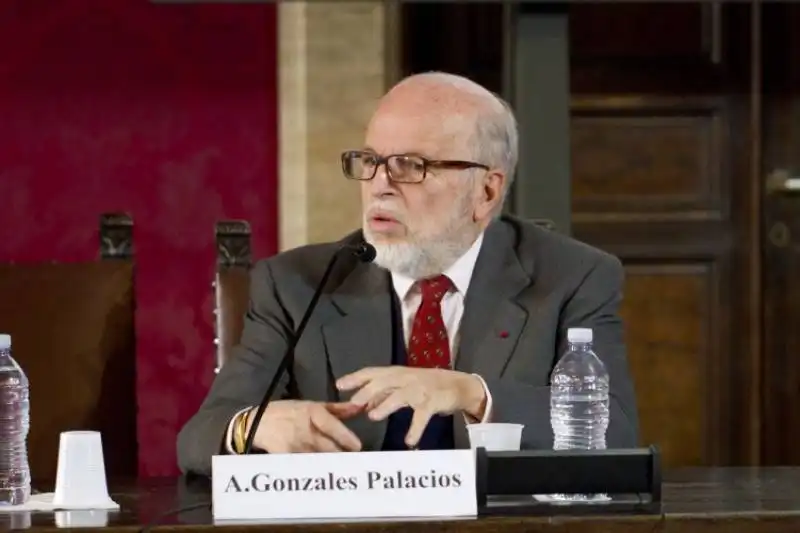 ALVAR GONZALEZ PALACIOS