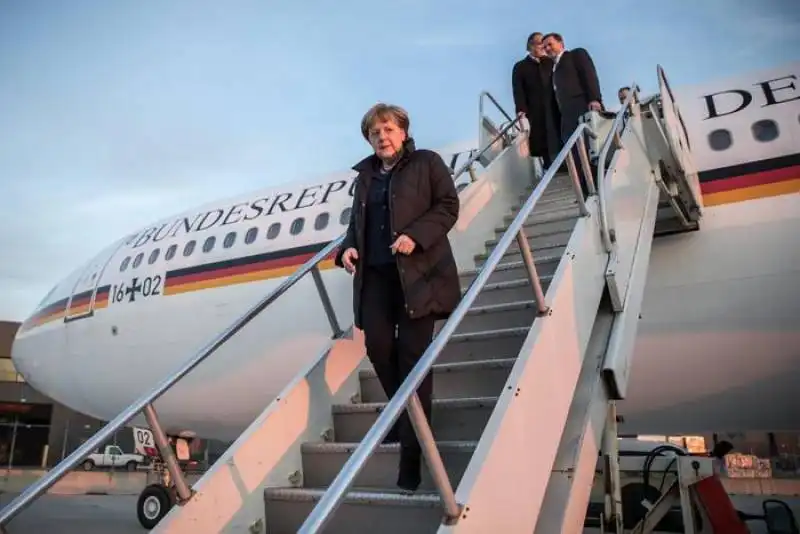 angela merkel atterra a washington