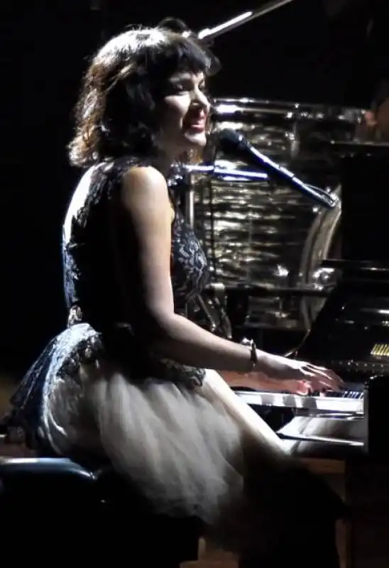 norah jones musicares