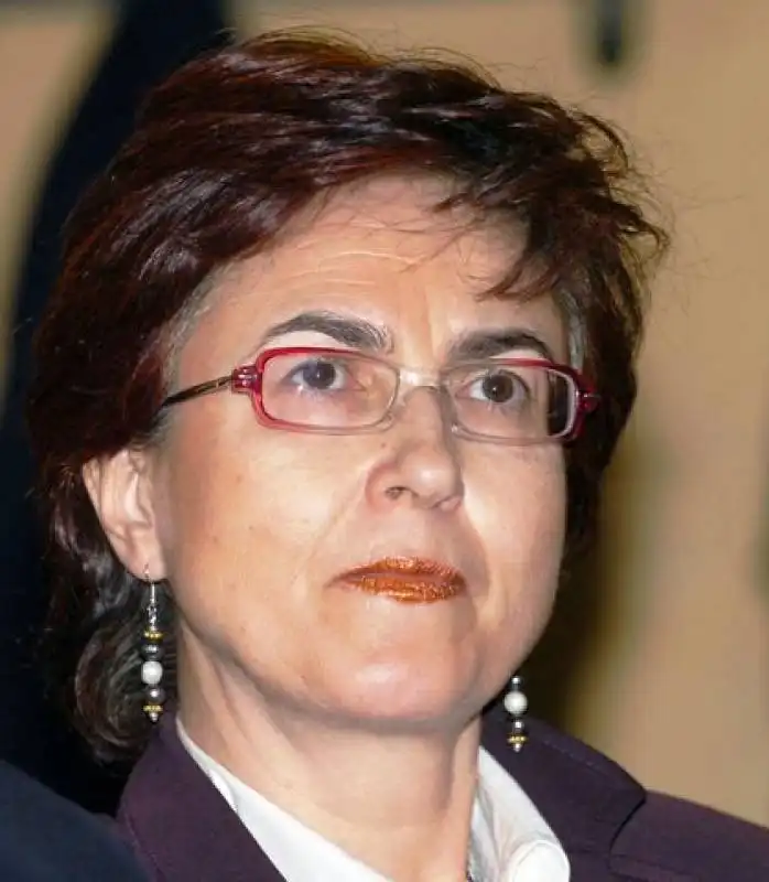 ROSA DE PASQUALE  