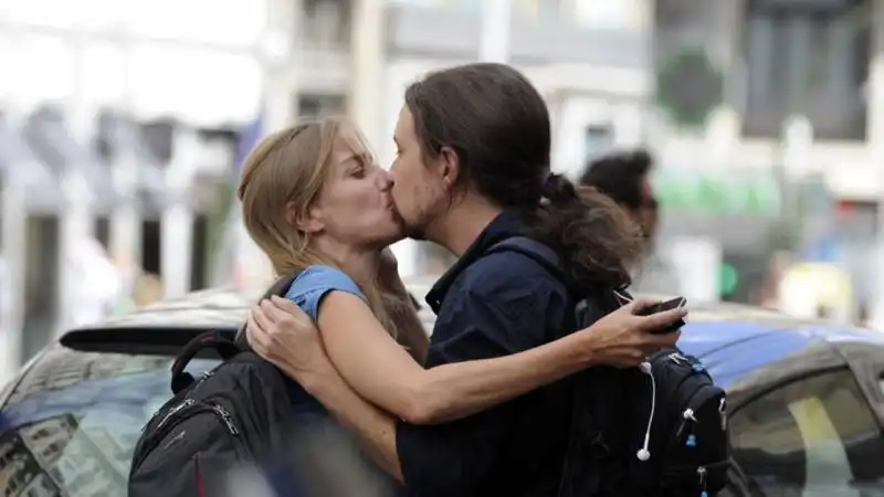 TANIA SANCHEZ E PABLO IGLESIAS 