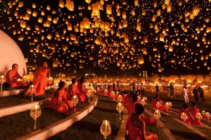 yi peng lantern festival (thailand)