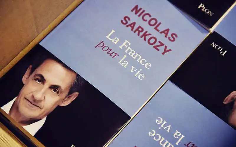 COVER LIBRO SARKOZY