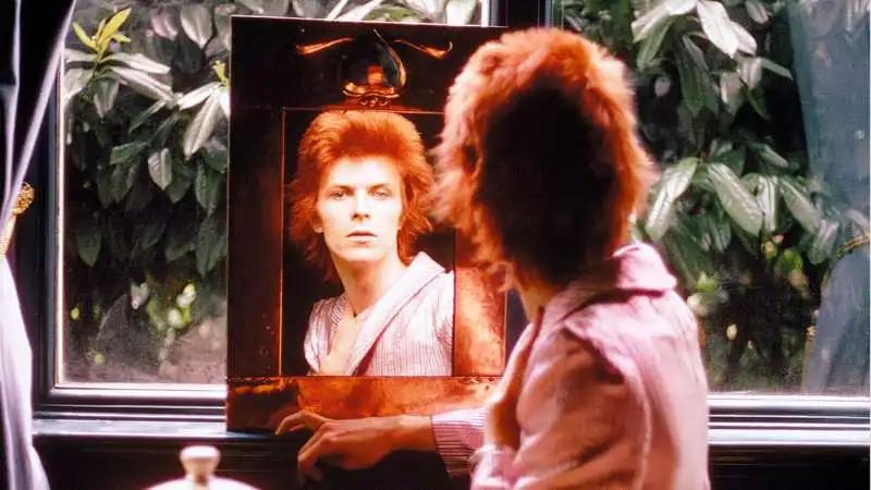 david bowie negli scatti di mick rock  14