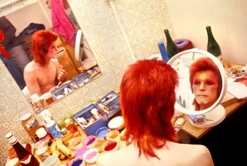 david bowie negli scatti di mick rock  9