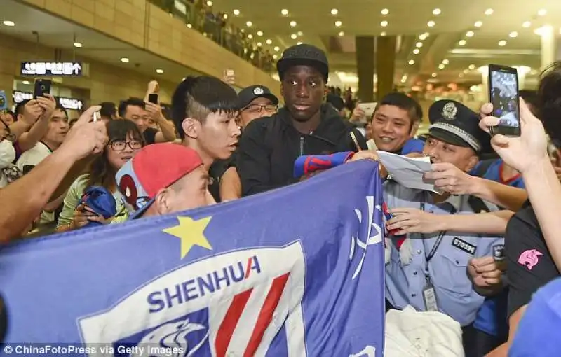 demba ba sbarca in cina