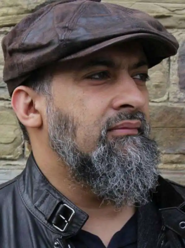 IMAM DI BRADFORD