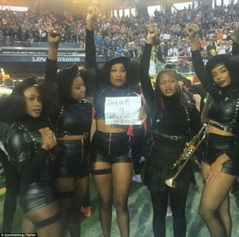 le ballerine di beyonce per black lives matter