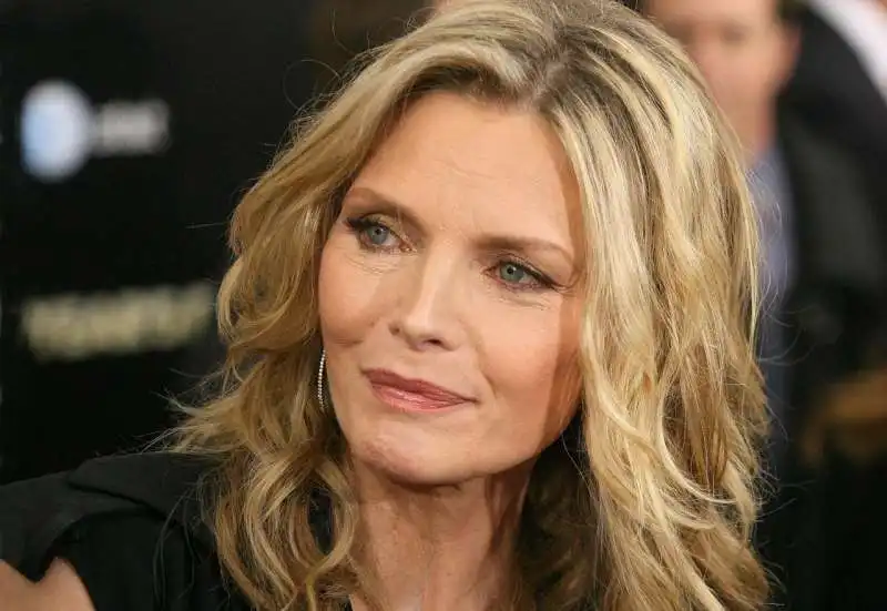 MICHELLE PFEIFFER