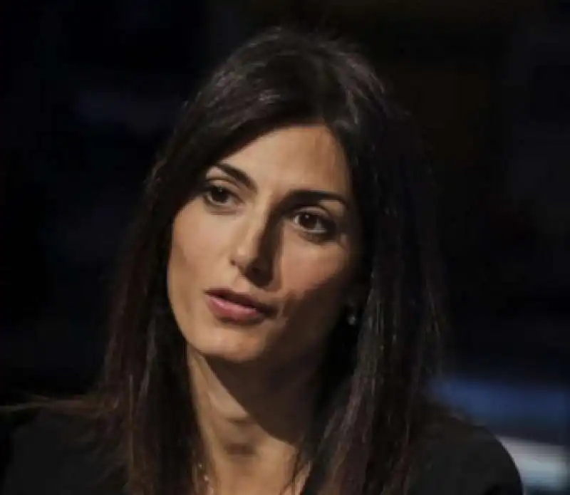 raggi m5s roma 4