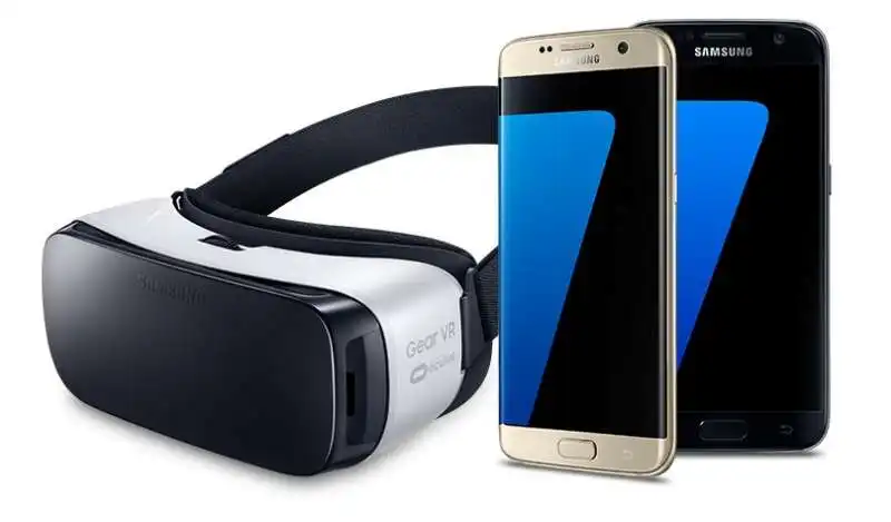 samsung s7 con il visore per la realta virtuale