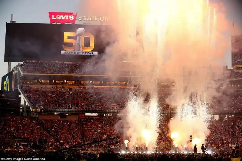 show pirotecnico al superbowl